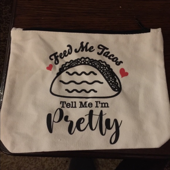 Meet your Posher, Cindy - Picture 5 of 9